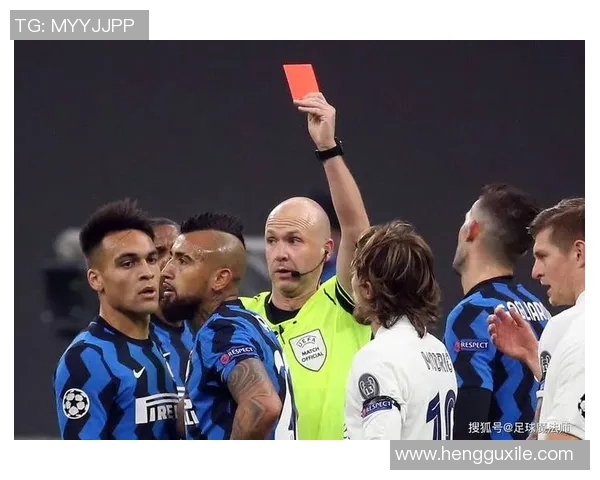 红牌警示足球明星们的职业生涯与场上风云变幻的故事